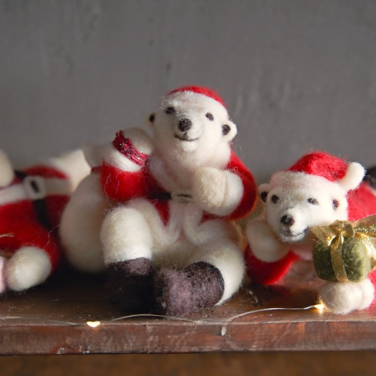 羊毛フェルト☆彡おすわりサンタ | コーヒーのあるくらし