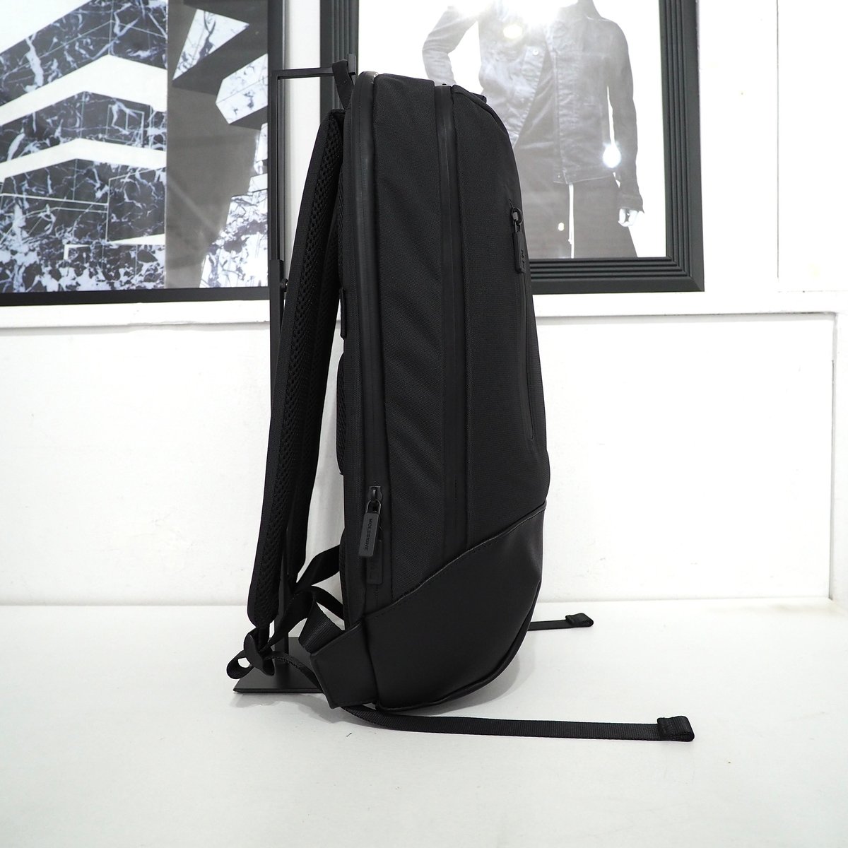 新品 定価25080円 モレスキン 防水 メトロ バックパック 黒 ブラック 