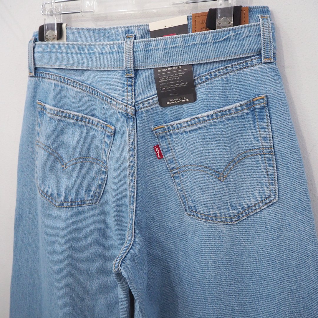 新品 定価14300円 リーバイス 1タック バギー ジーンズ ライト 新品 定価14300円 リーバイス 1タック バギー ジーンズ ライト