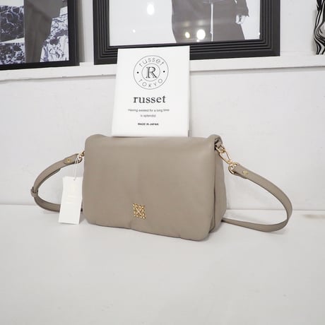 レザーショルダーバッグ | STORES レザーショルダーバッグ | STORES