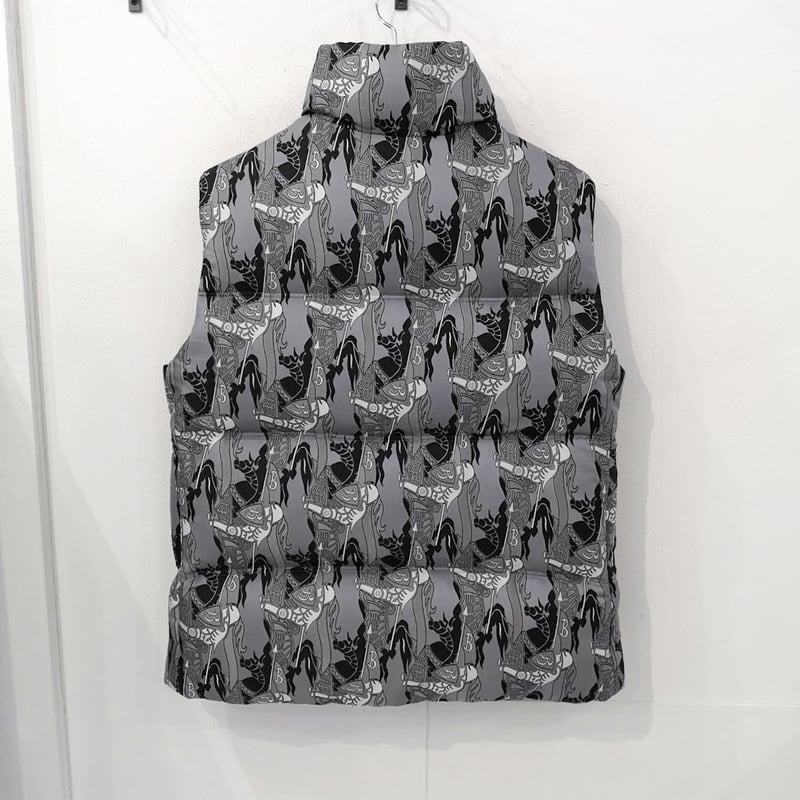 新品 定価324500円 バーバリー リカルドティッシ リアル ダウンベスト