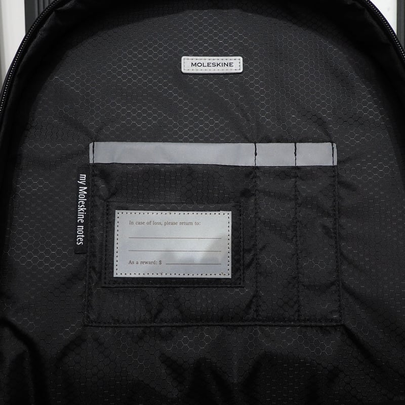新品 定価25080円 モレスキン 防水 メトロ バックパック 黒 ブラック 