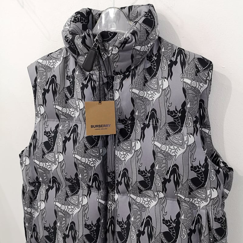 新品 定価324500円 バーバリー リカルドティッシ リアル ダウンベスト