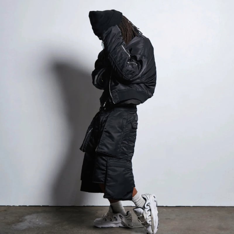 新品 定価22万円 ビーワンアーカイブ 24ss 再構築 カーゴ ショートパンツ 新品 定価22万円 ビーワンアーカイブ 24ss 再構築 カーゴ