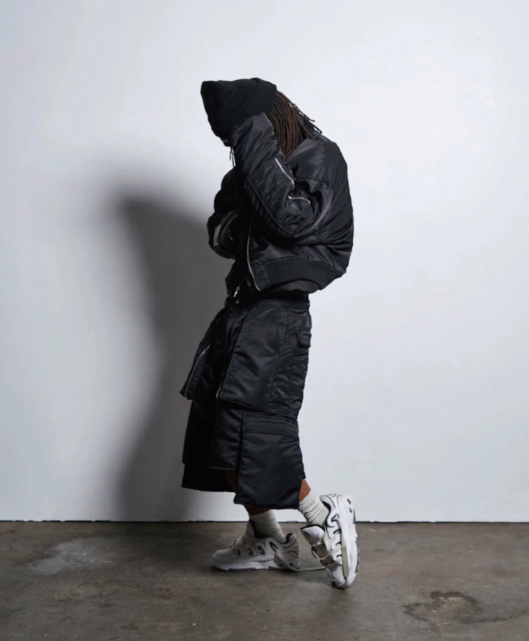 新品 定価22万円 ビーワンアーカイブ 24ss 再構築 カーゴ ショートパンツ fit=scale-down,w=1200