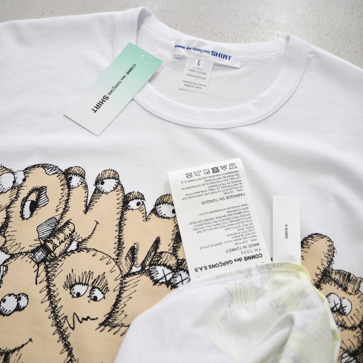 新品 正規品 コムデギャルソン シャツ × カウズ 21AW プリント Tシャツ