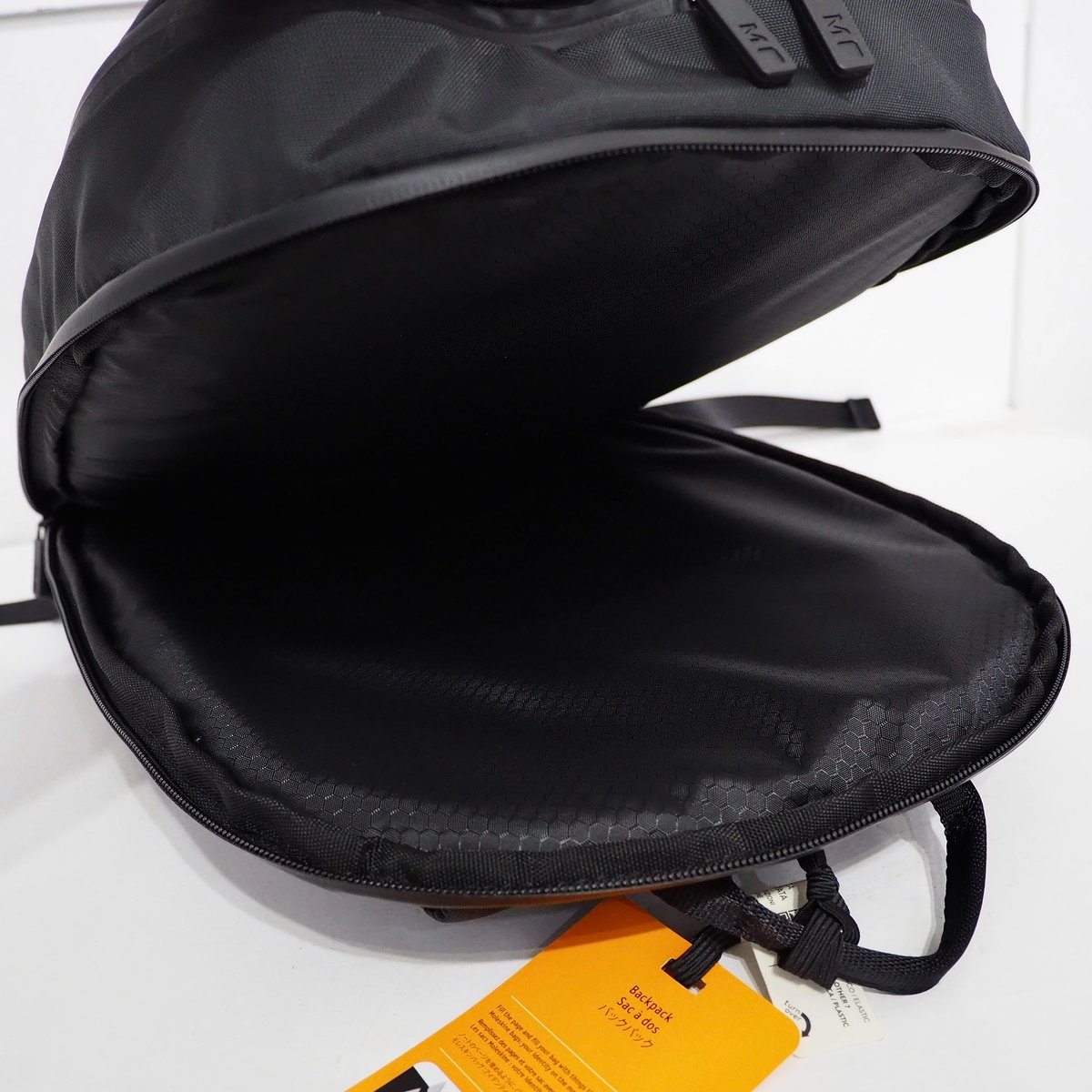 新品 定価25080円 モレスキン 防水 メトロ バックパック 黒 ブラック 