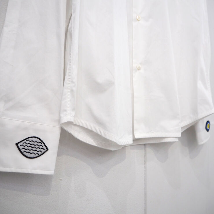 NAMACHEKO ホワイト ボタンアップシャツ 新品 定価57200円 ナマチェコ EYE ワッペン 長袖 シャツ 白