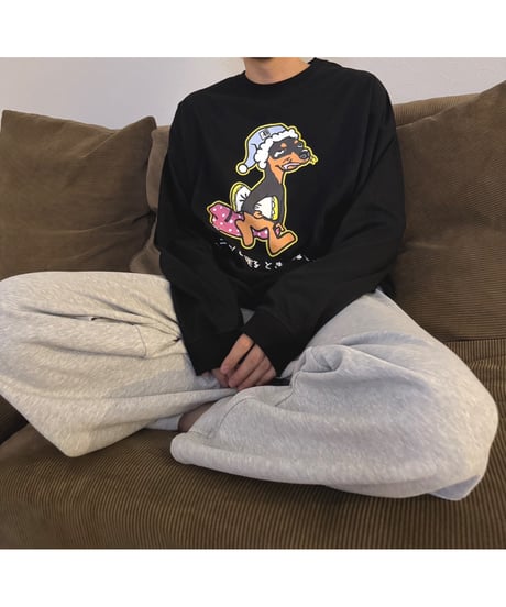 ミニピンと寝る時に着る服。