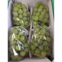 【送料無料】大分県安心院　シャインマスカット４房入り