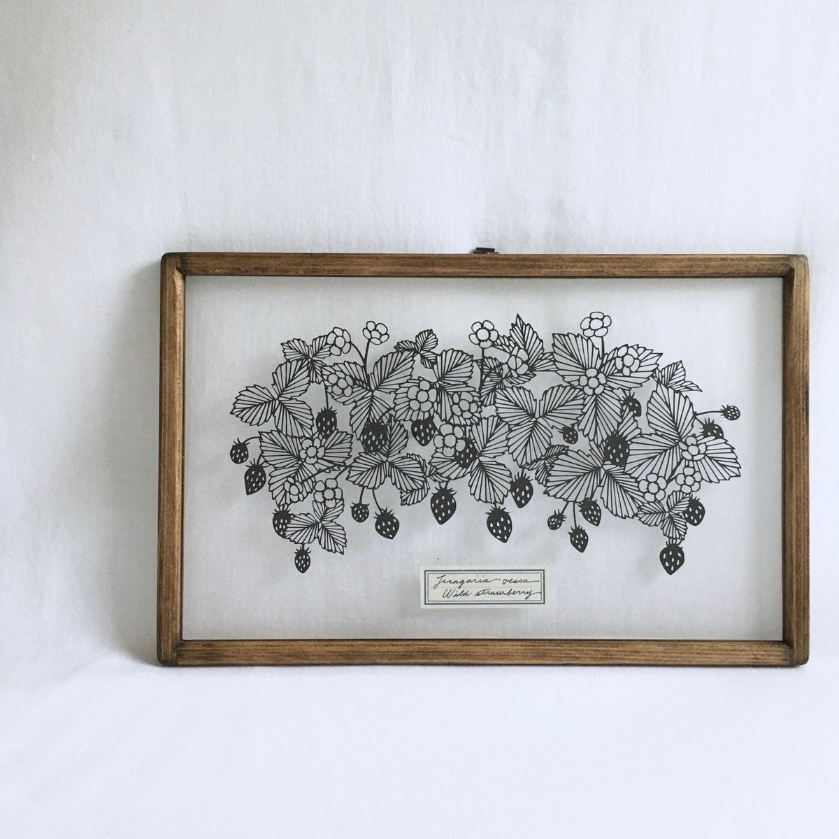 ノイチゴの切り絵フレーム | こえだ社