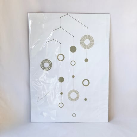 模様リースと円形のモビール