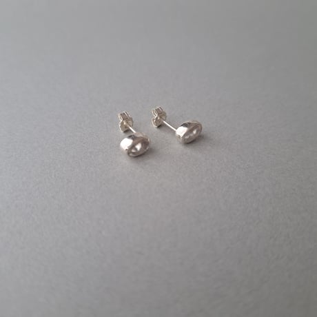【2粒セット】だ円水晶と銀のピアス(小)