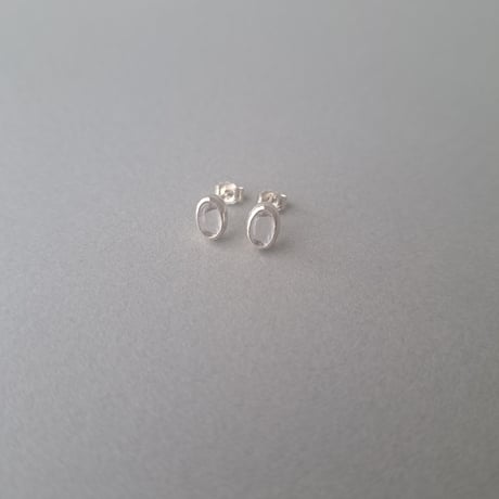 【2粒セット】だ円水晶と銀のピアス(小)
