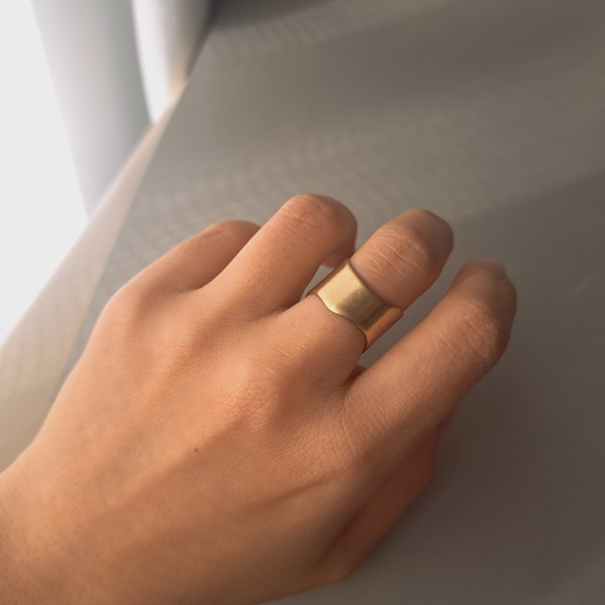 ①ハンドメイド 鍛金 真鍮 指輪 リング 細め 15号 折畳ん 