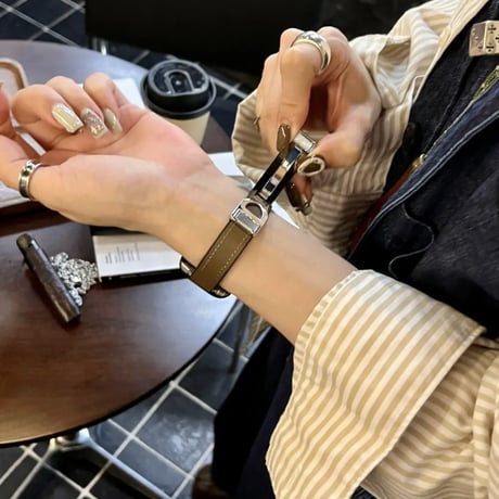 【N487】apple watch series 10 バンド マグネット アップル ウォッチ バンド レザー 女性 人気