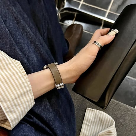 【N487】apple watch series 10 バンド マグネット アップル ウォッチ バンド レザー 女性 人気