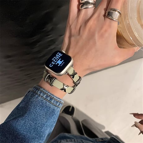 【N490】アップル ウォッチ バンド スタッズ apple watch バンド 二 重 おすすめ