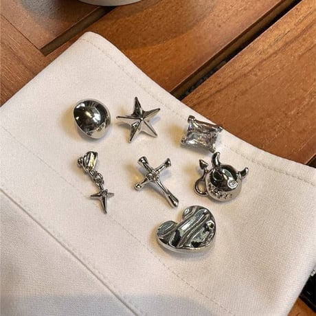 【N575】アップル ウォッチ 二 重 バンド apple watch バンド スタッズ かっこいい