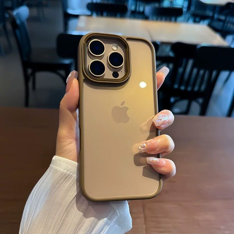 N377】 iPhone16に合う耐衝撃ケース デザートチタニウム/チタン