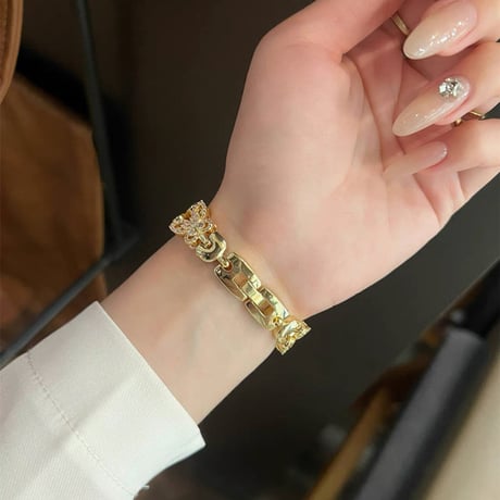 【N699】アップルウォッチバンド キラキラ 蝶々 Series10 apple watchバンド 女性
