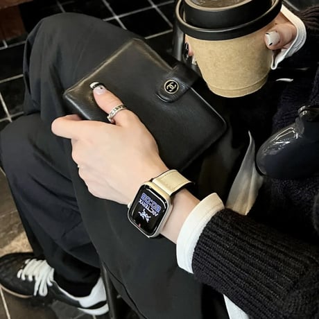 【N497】「男女兼用」apple watch series 11 バンド マグネット アップル ウォッチ バンド 革+シリコン