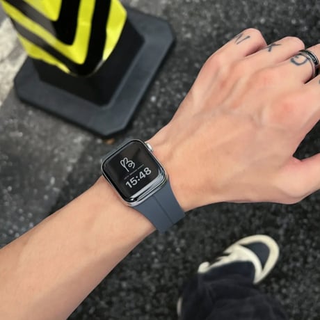 【N661】アップル ウォッチ バンド シリコン apple watch マグネット バンド 安い
