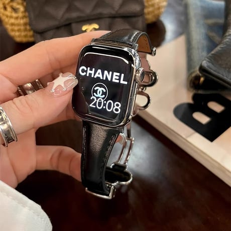 【N728】アップル ウォッチ レザー バンド 四葉のクローバー apple watch Series11/SE3対応 バンド かわいい 女性
