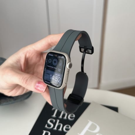 【N646】アップル ウォッチ Series11/SE3対応 バンド シリコン apple watch バンド マグネット 男女兼用