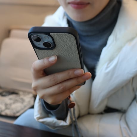 【N246】iphone16/15/14 ケース 本 革 高級 iphone ケース シンプル レザー グレージュ「ショルダーストラッププレゼント」