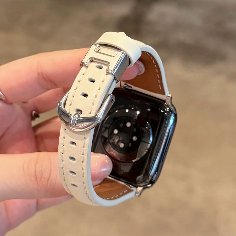アップルウォッチseries4 40mm 美品 Apple Watch Series 4（GPSモデル）- 40mm ゴールドアルミニウムケース