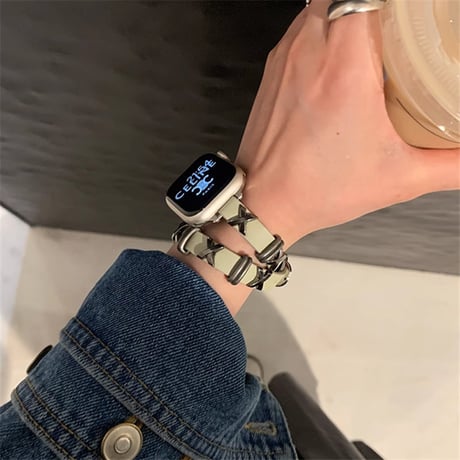 【N490】アップル ウォッチ バンド スタッズ apple watch バンド 二 重 おすすめ