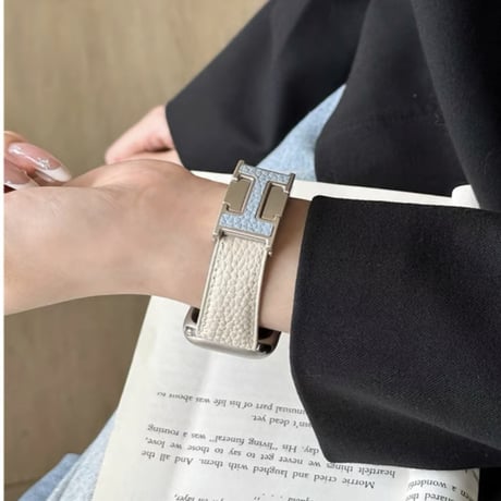 【N703】アップル ウォッチ レザー バンド apple watchSeries11 アップル ウォッチ マグネット バンド