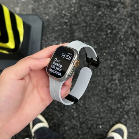 【N661】アップル ウォッチ バンド シリコン apple watch マグネット バンド 安い