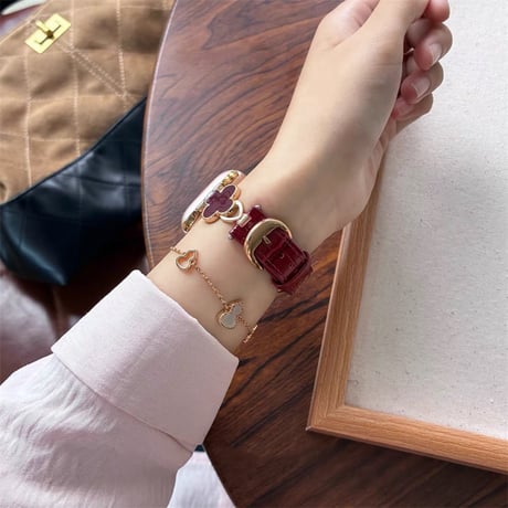 【N826】アップル ウォッチ 11/se3 バンド 女性 人気 apple watch バンド かわいい