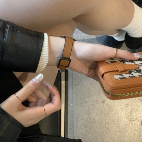 【N602】アップル ウォッチ マグネット バンド apple watch バンド レザー&シリコン