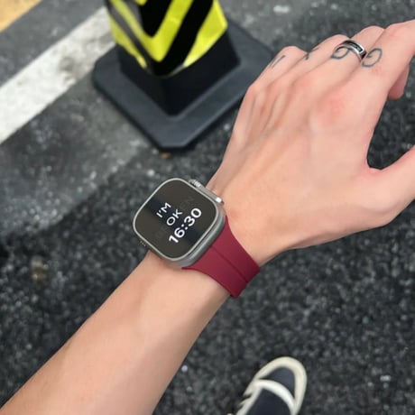 【N661】アップル ウォッチ バンド シリコン apple watch マグネット バンド 安い