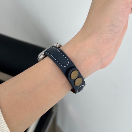 【N641】ボタン式 アップル ウォッチ レザー バンド apple watch バンド 細め
