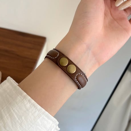 【N641】ボタン式 アップル ウォッチ レザー バンド apple watch バンド 細め
