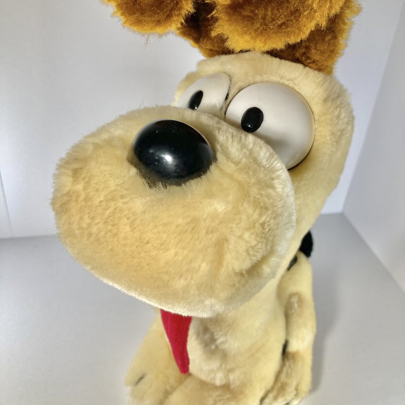 Odie Plush 80s | 13SHOP