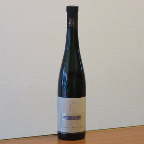 クヴェアバッハ/リースリング　マイルストーン　エーストリッヒ・ドースベルク　2010
　白ワイン/750ml
