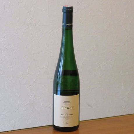 プラーガー/グリューナー・ヴェルトリーナー　アハライテン・シュトッククルトワ　スマラクト　2022
　白ワイン/750ml