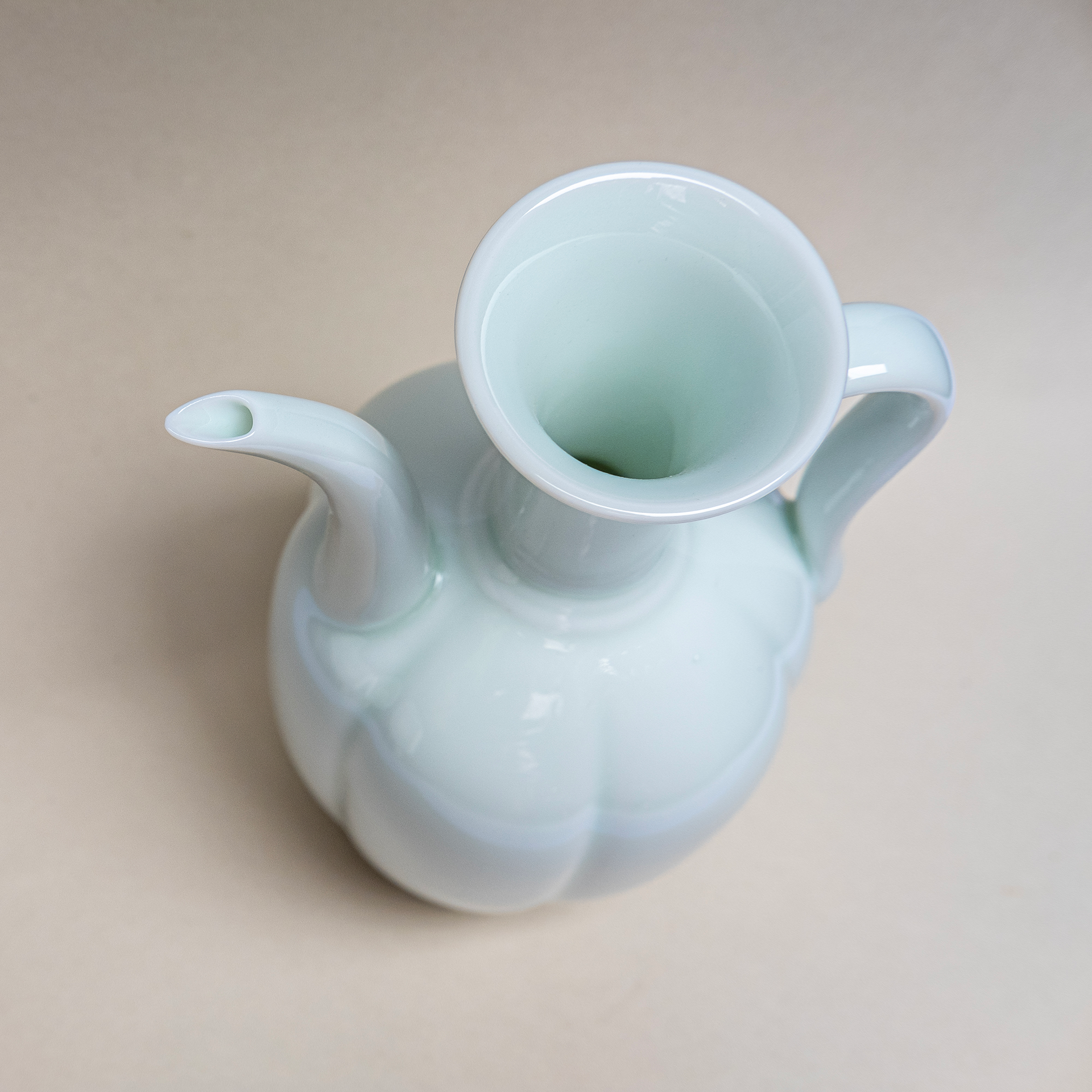 鶯歌茶器 青磁宋代点茶壺（花瓶型） | 三米文化｜Mittsukome Bunka