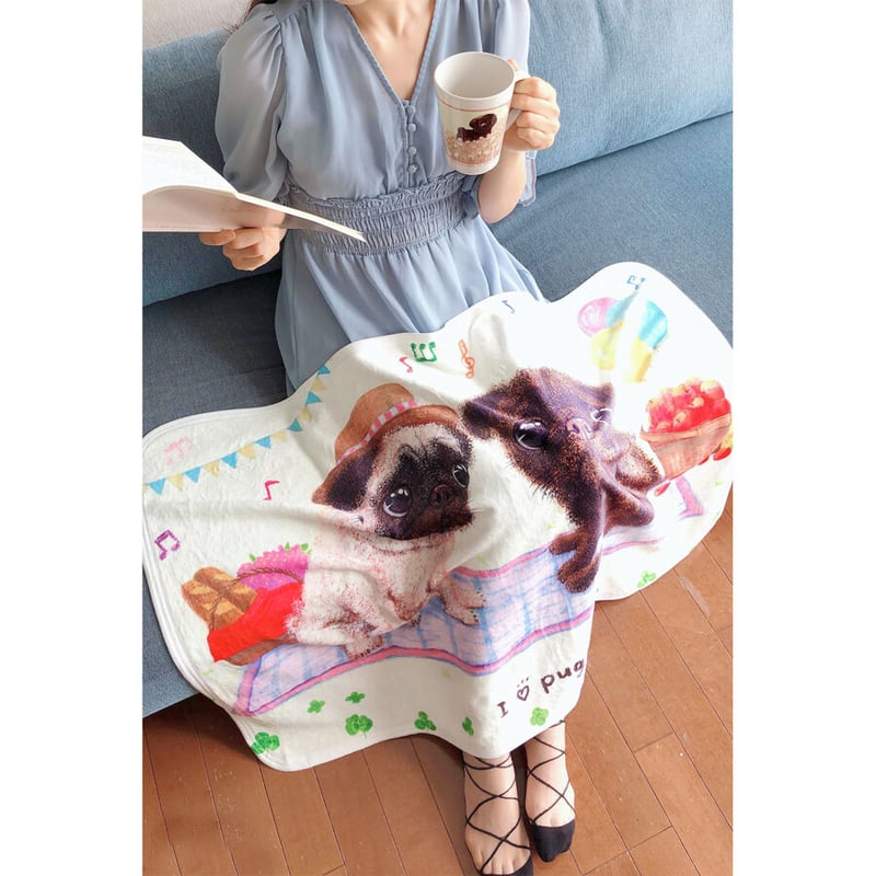パグ】ふわふわブランケット（ひざ掛け）🌟ラッピング対応🌟プレゼント