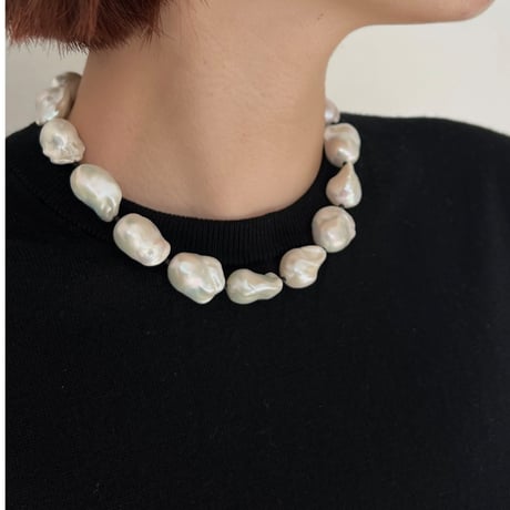 Baroque pearl × Onyx necklace