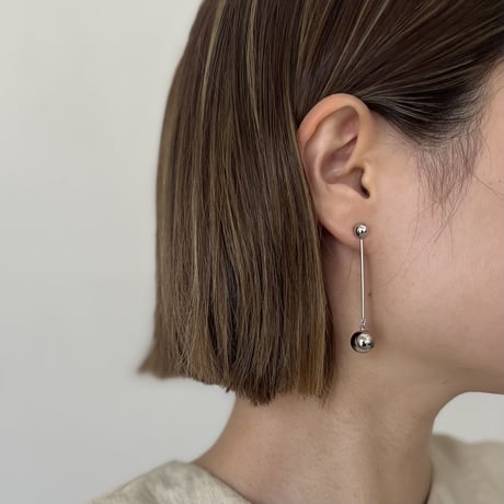 note earrings
