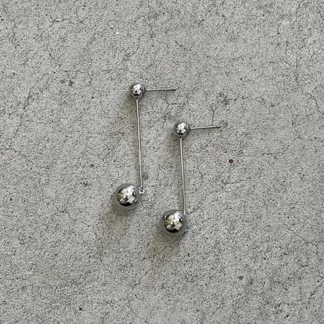 note earrings