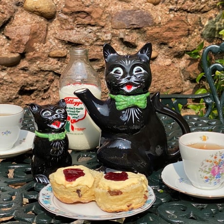 Black Cat Tea Pot "CHARLIE" / 英国製キャット・ティーポット  "チャーリー"(Green Bow)
