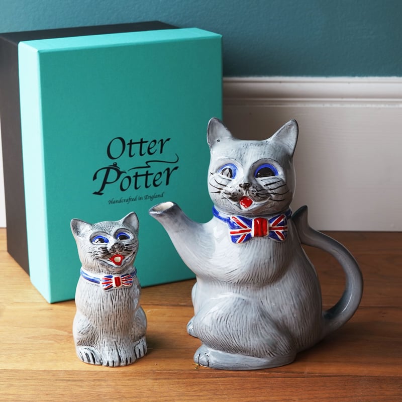 Grey Cat Tea Pot 
