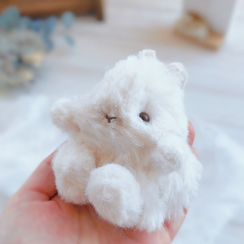 【うさっくま】がま口ペンケース（ハチワレ猫 )刺し子赤花／ペタンコがま口赤 うさっくま】がま口ペンケース（ハチワレ猫 )刺し子赤花
